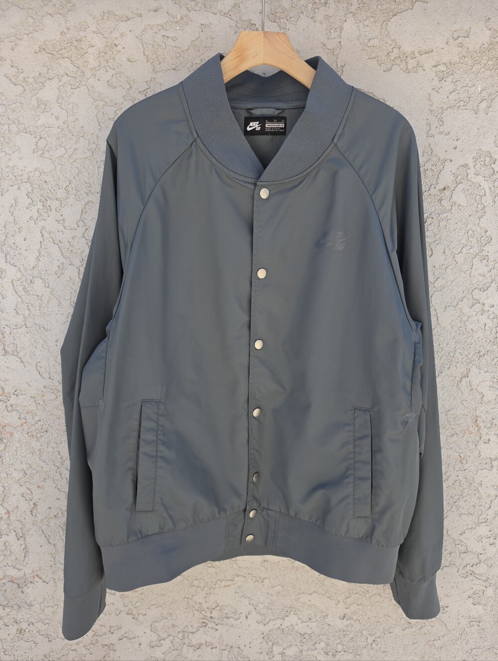 Nike SB Davis Satin BomberJacket Gray Flight Windbreaker Men's SizeXL 628593-036